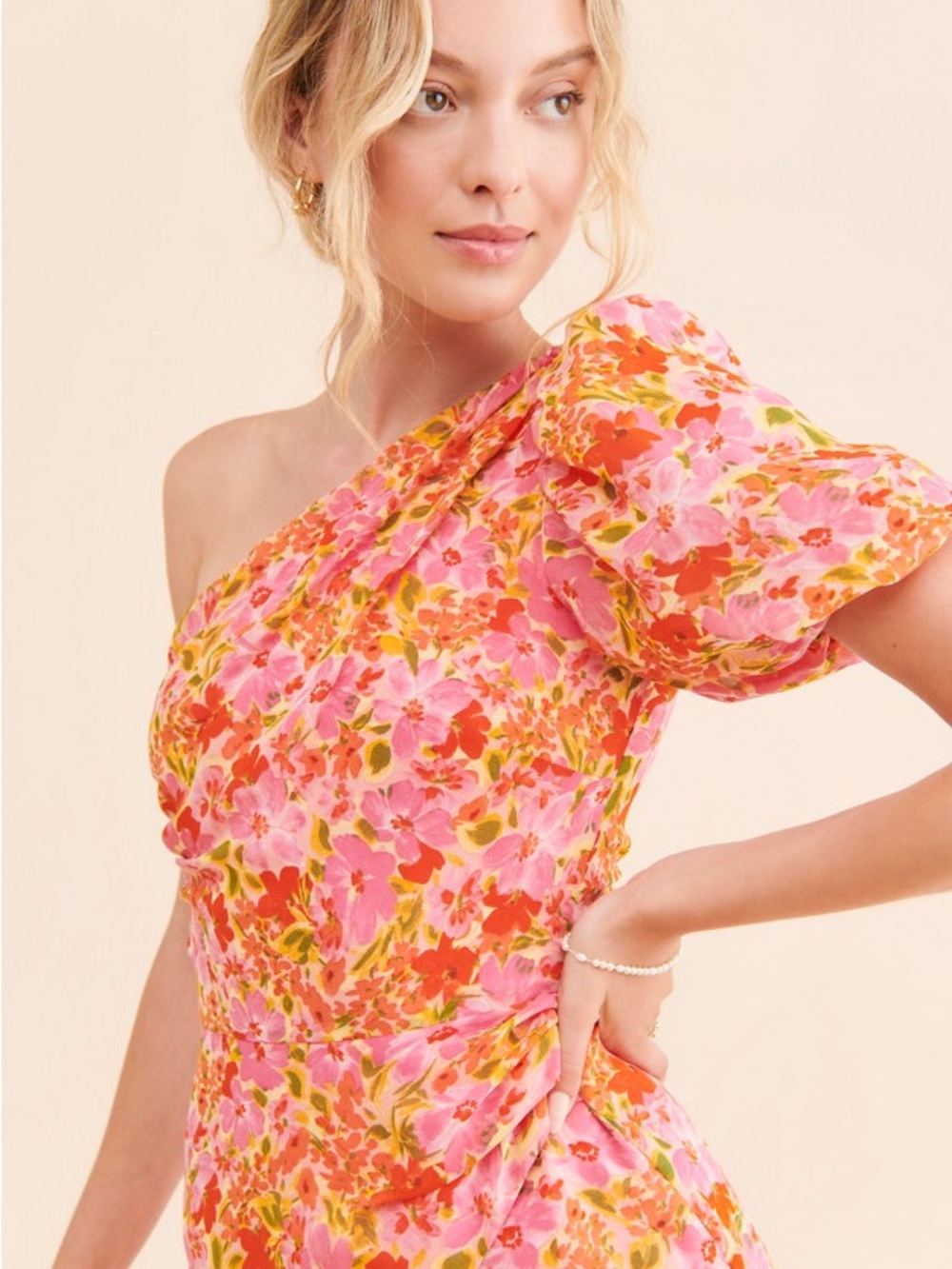 ASTR the label Santorini One-Shoulder Pink Floral Midi Dress size M like new - Picture 3 of 6